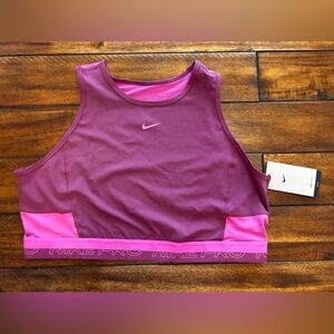 Nike Pro Athletic Top